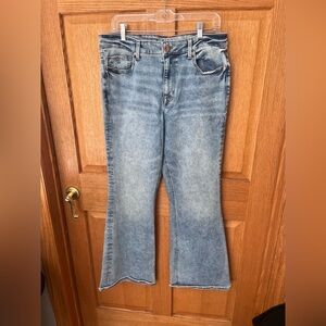 Edgely high rise Women's Blue Flared Jeans size 14 reg